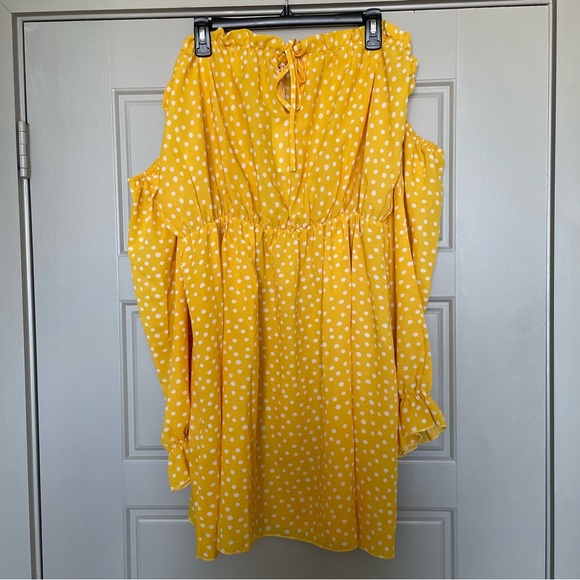 NEW Bardot Off Shoulder Mini Dress - Picture 5 of 6